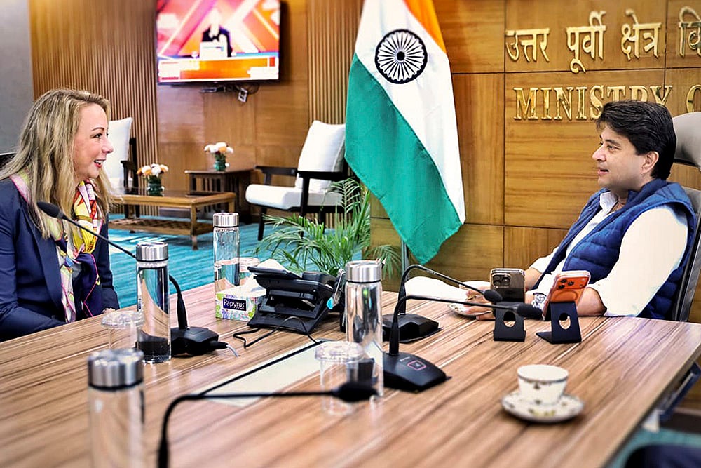 Jyotiraditya M Scindia meets Lauren Dreyer