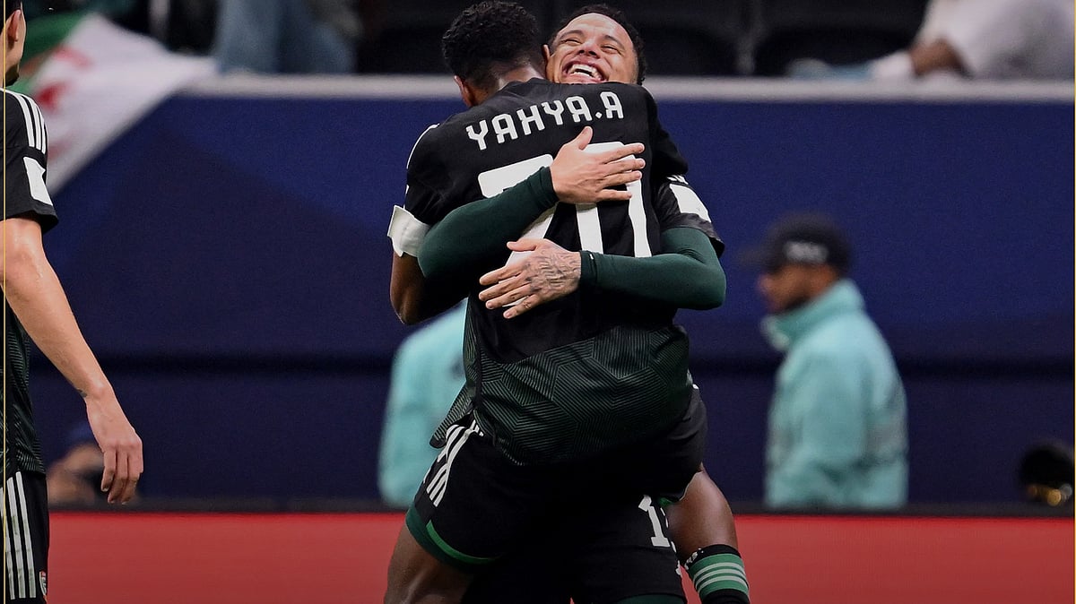 Algeria vs United Arab Emirates live score FIFA Arab Cup 2025 Quarter-final updates Al Bayt Stadium