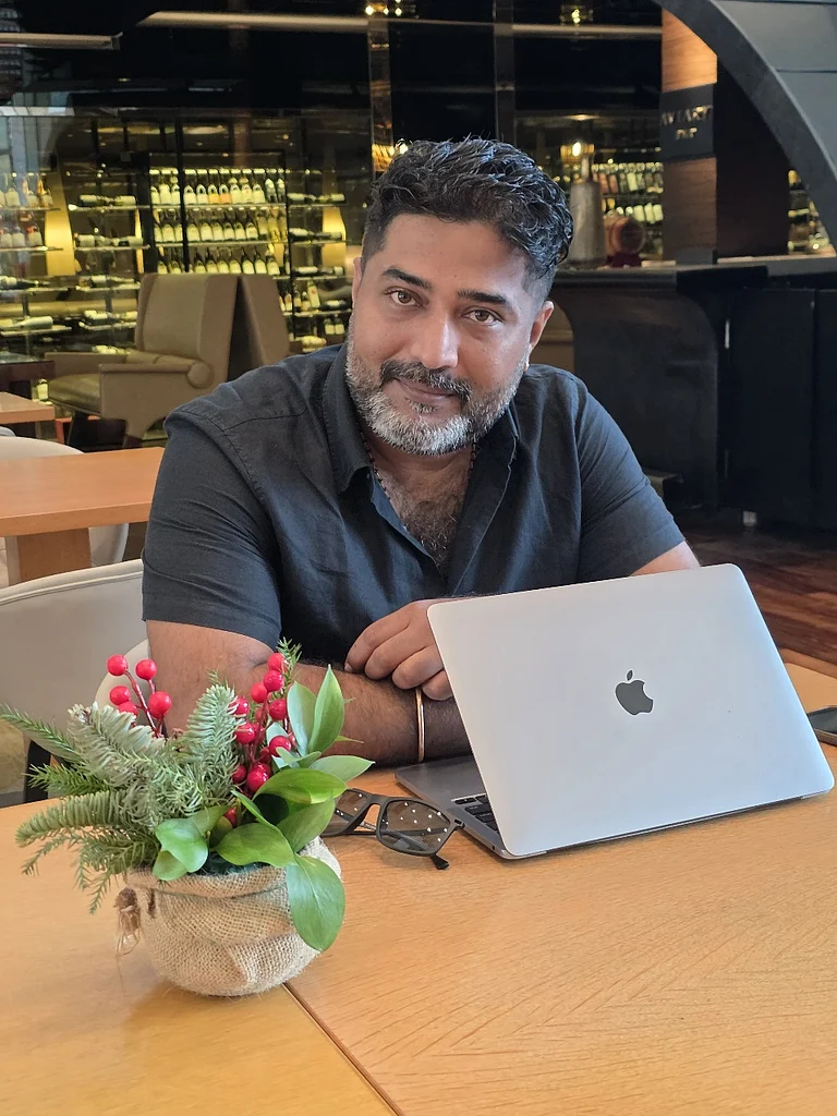 Dr. Karthik Narayanan - null