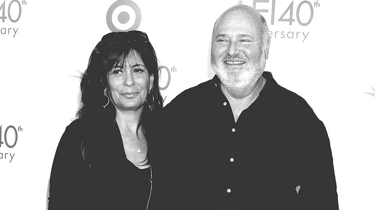 Celebs mourn Rob Reiner-Michele Singer's death - X
