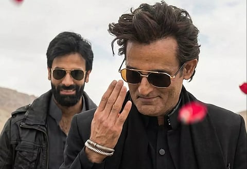 Akshaye Khanna in Flipperachi’s ‘Fa9la’ (Rehman Dakait’s introduction song)