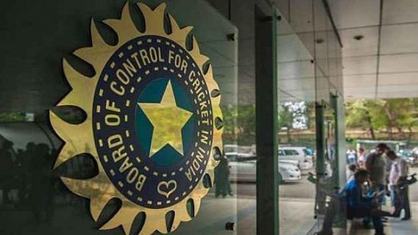 BCCI makes it compulsory for all contracted Indian players to play in Vijay Hazare Trophy starting from 24 December. - File