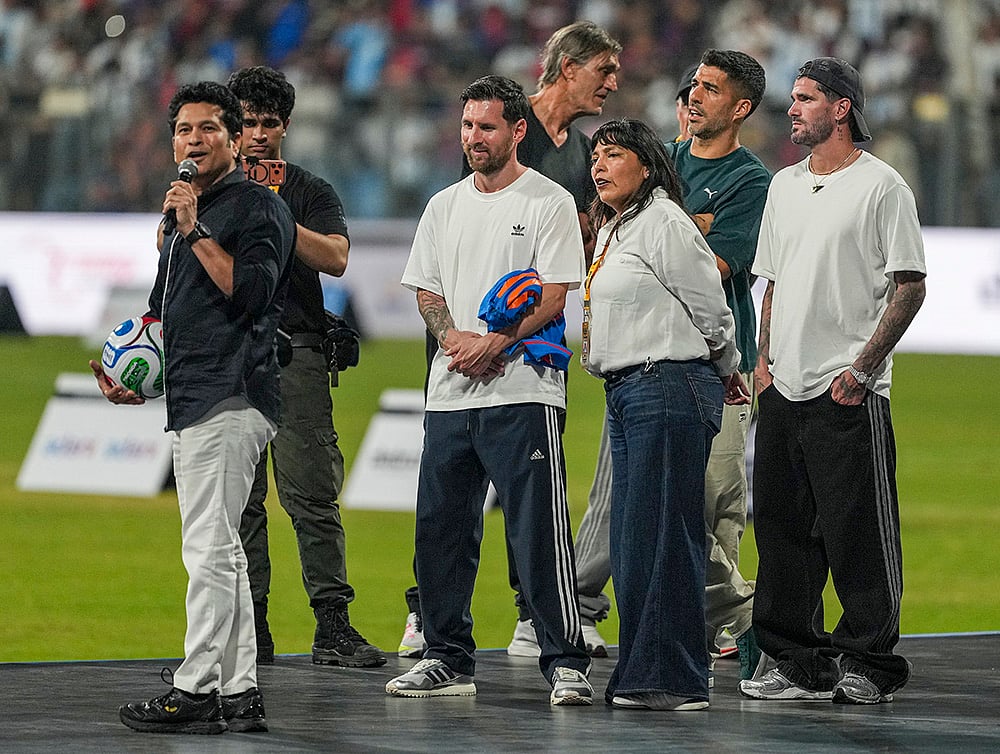 G.O.A.T. India Tour 2025: Messi in Mumbai-Sachin Tendulkar