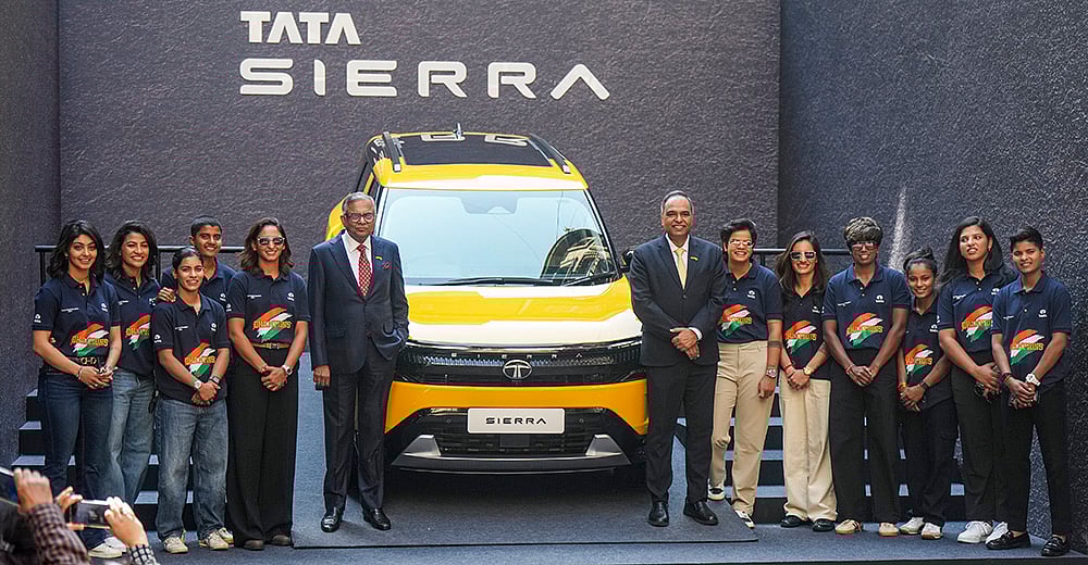 Indian womens cricket team felicitated with new SUVs