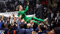 PSG 1-1 Flamengo (AET, 2-1 Pens): Matvey Safonov Saves Four Spot-kicks In Intercontinental Cup Triumph Matvey Safonov is carried by his team-mates after PSG's win