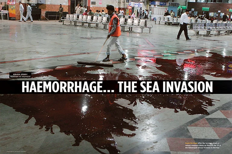 A City Bleeds: The night fear gripped Mumbai on November 26, 2008 - null