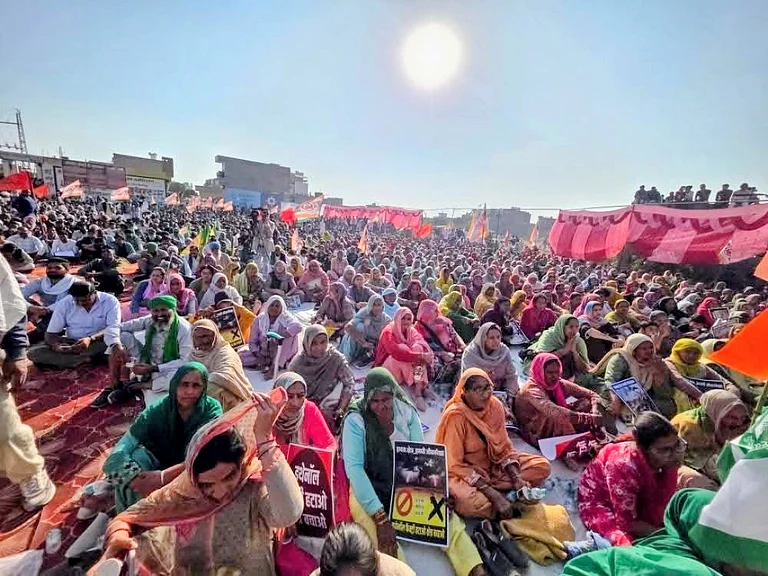 Farmers protesting ethanol plant on farm land in Tibbi Tehsil of Hanumangarh, Rajasthan. - X