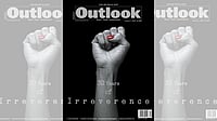 Outlook India : ke India Today adopt a weekly schedule. Like Outlook. 

As Outlook marks 30 years, this 100-page special issue takes a walk down memory lane. 