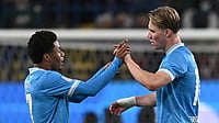 Napoli's David Neres and Rasmus Hojlund