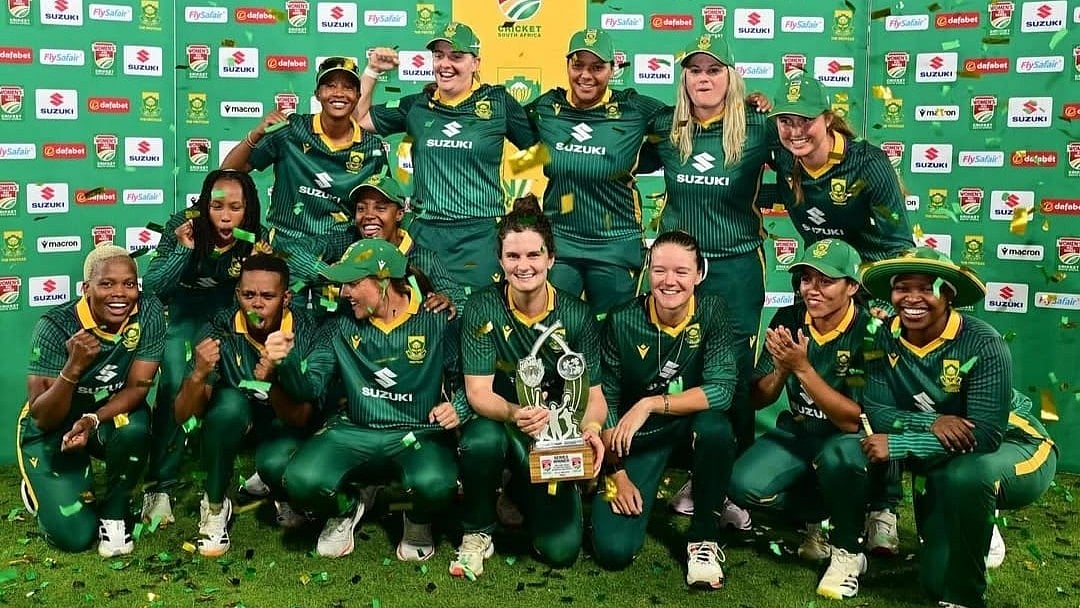 Instagram/proteaswomensca : South African Team Poses After Beating Ireland 3-0 In Women's ODI Series 2025