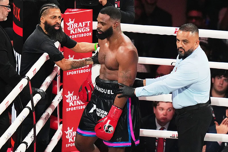 Boxing Anderson Anderson Silva Vs Tyron Woodley: Brazilian MMA Legend Wins With Second ...