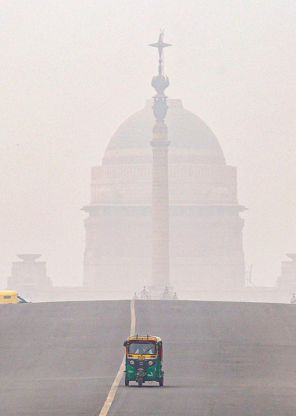 Weather: Low air quality in New Delhi