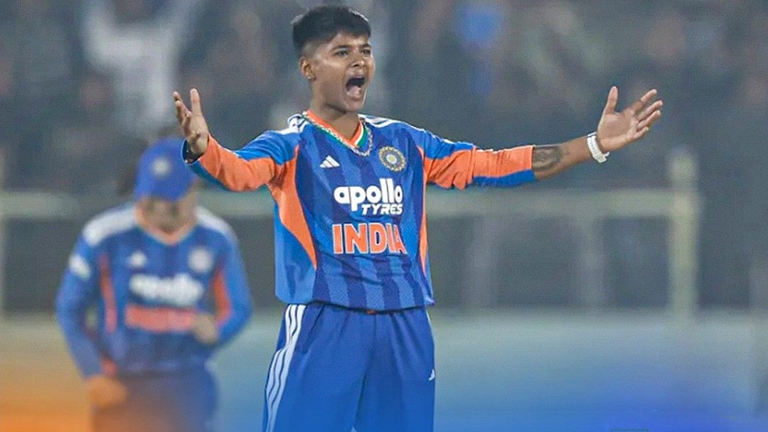 India Women beat Sri Lanka women by 8 wicket in the 1st T20I at Visakhapatnam on Sunday, December 21. - X/Star Sports