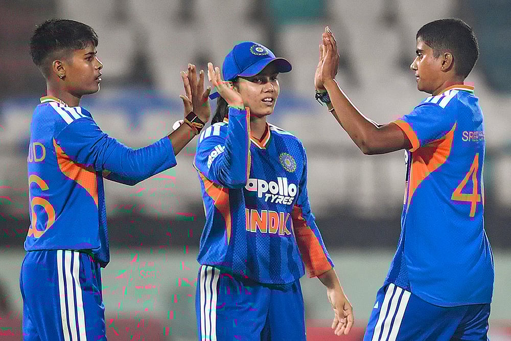 IND W vs SL W 1st T20I Cricket-Kranti Gaud