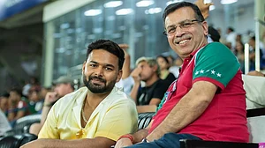 Photo: FSDL/ISL : LSG to fly Avesh Khan, Mohsin Khan and Naman Tiwari to South Africa to train with the Durban Super Giants in SA20.