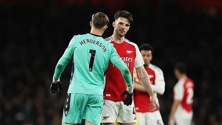 Declan Rice and Dean Henderson after Arsenal's clash against Crystal Palace in the EPL last year - | Photo: AP/Ian Walton