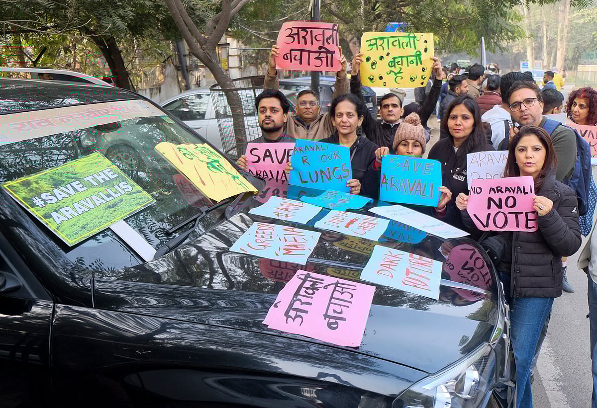 Members of 'Aravalli Bachao Sanstha' stage a demonstration as part of the Save Aravalli movement, near the residence of Haryana minister Rao Narbir Singh, in Gurugram, Saturday, Dec. 20, 2025
 - Photo by Yogendra Kumar (Gurugram)