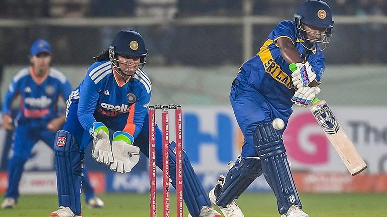 India win the toss against Sri Lanka in the 2nd T20I at Visakhapatnam and elects to field first. - | Photo: PTI