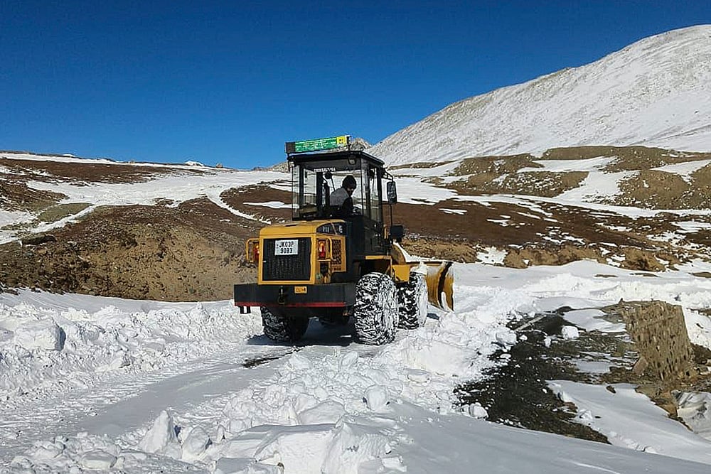 Weather Snow in Anantnag