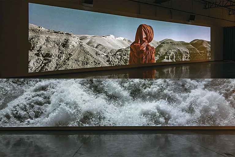 (Un)promised Installation shots by Vibha Galhotra - null