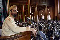 Mirwaiz Removes 'Hurriyat Chairman' Designation From Social Media