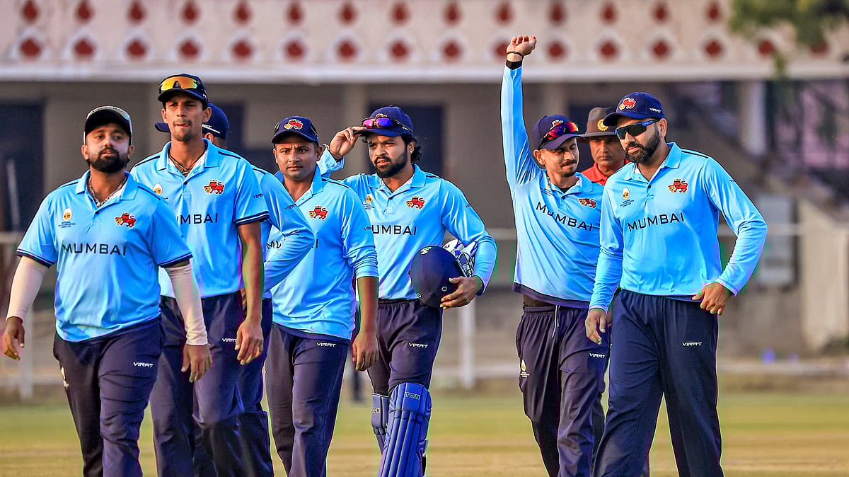 Jaipur: Mumbai?s Rohit Sharma, right, and others celebrate after winning a Vijay Hazare Trophy 2025-26 cricket match between Mumbai and Uttarakhand, at Sawai Mansingh Stadium, in Jaipur, Rajasthan, Friday, Dec. 26, 2025.  - (PTI Photo) 