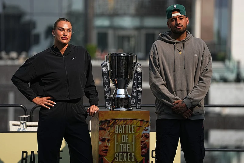 Aryna Sabalenka Vs Nick Kyrgios Emirates Battle of the Sexes Tennis-3