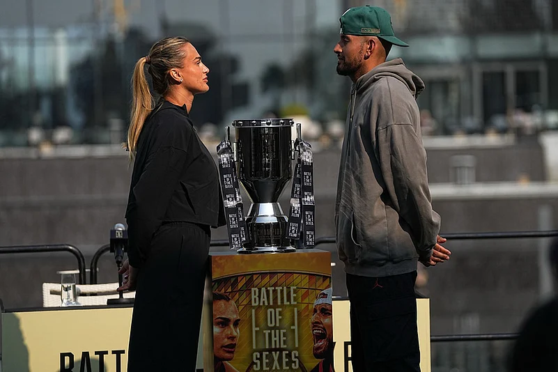 Aryna Sabalenka Vs Nick Kyrgios Emirates Battle of the Sexes Tennis-7