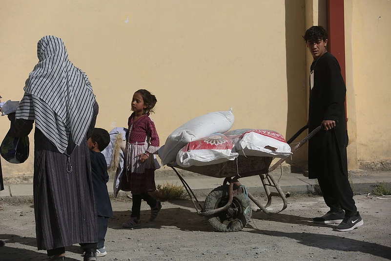 Afghanistan hunger crisis 2025
Afghanistan latest news
aid cuts deepen humanitarian crisis
