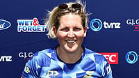 Australia’s Laura Harris Equals Fastest Women’s T20 Fifty On Super Smash Debut | Photo: X/SuperSmashNZ : Otago's Laura Harris with the Women's Super Smash 2025-26 Player of the Match award for her fifty.