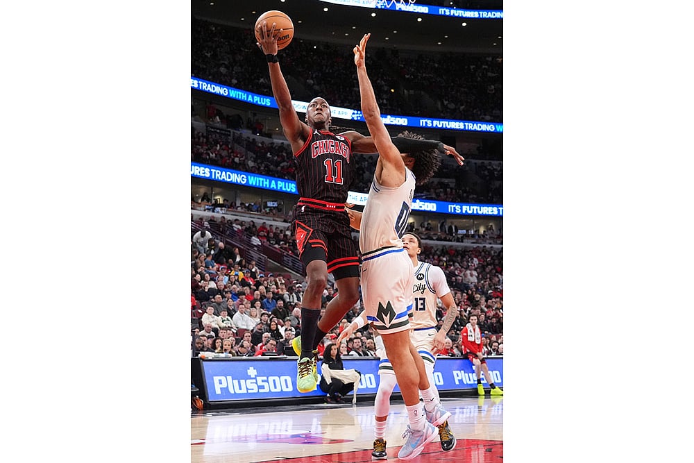 NBA Basketball Game: Milwaukee Bucks vs Chicago Bulls