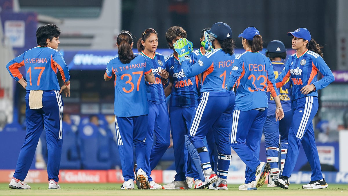 India players celebrate after winning their fourth women's T20I match against Sri Lanka on December 29, 2025. - | Photo: X/BCCIWomen