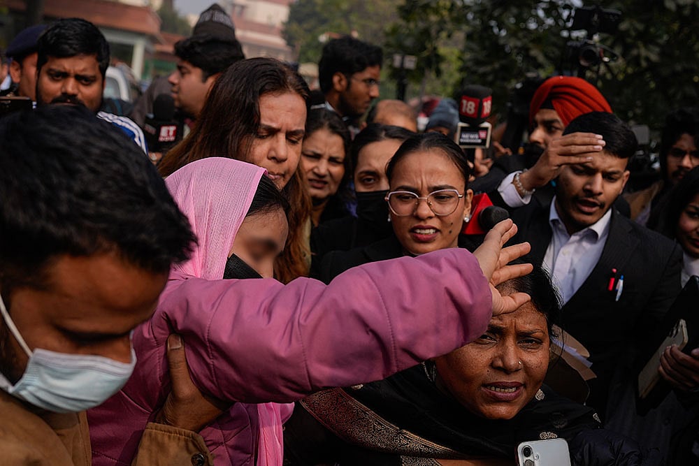 Unnao rape case: SC stays Delhi HC order suspending Sengars life sentence