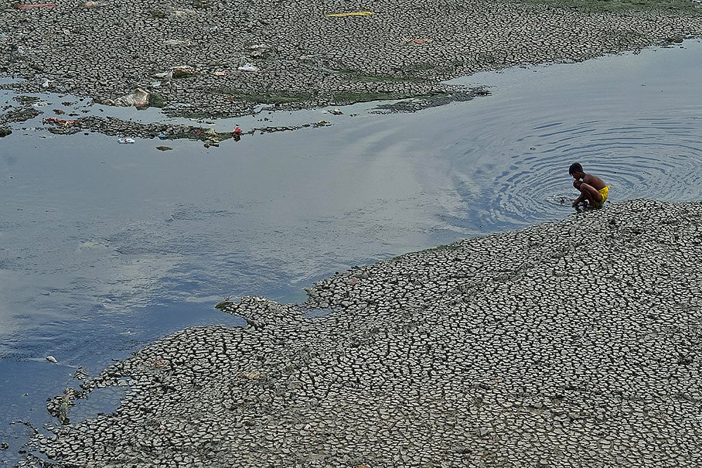 A deserted view of Yamuna River in Delhi
