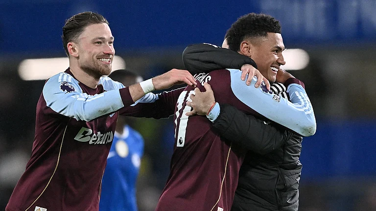 Aston Villa fought back to beat Chelsea on Saturday, boosting their title hopes - null