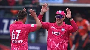 Special Arrangement : David Miller (right) is leading Paarl Royals in SA20.