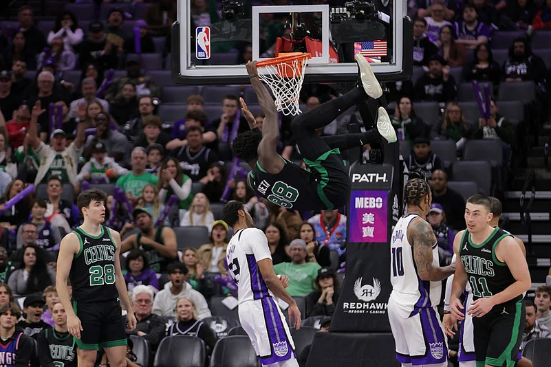 Sacramento Kings Vs Boston Celtics NBA basketball-Neemias Queta