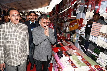 Himachali Shawls Secure A Place In Guinness Book Of World Records