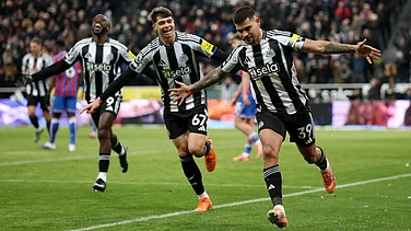 Newcastle United 2-0 Crystal Palace, Premier League: Magpies Climb Into Top Half Of Table With Confident Win