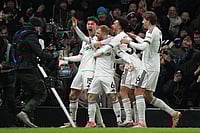 Fulham 2-2 Liverpool, Premier League: Late Harrison Reed Corker Rescues Draw For Cottagers | Photo: AP/Alastair Grant : Fulham's Harrison Reed celebrates after scoring his side's second goal during the English Premier League soccer match between Fulham and Liverpool in London.