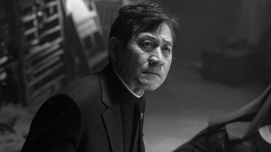 X : Actor Ahn Sung-ki in the Korean movie The Divine Fury