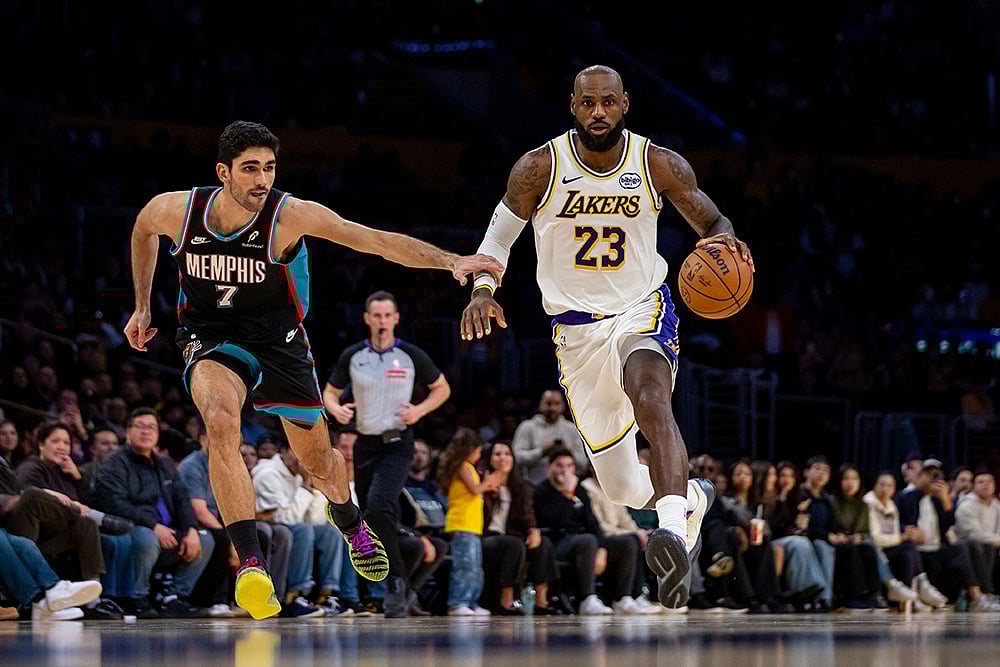 Memphis Grizzlies - Los Angeles Lakers NBA Basketball-LeBron James