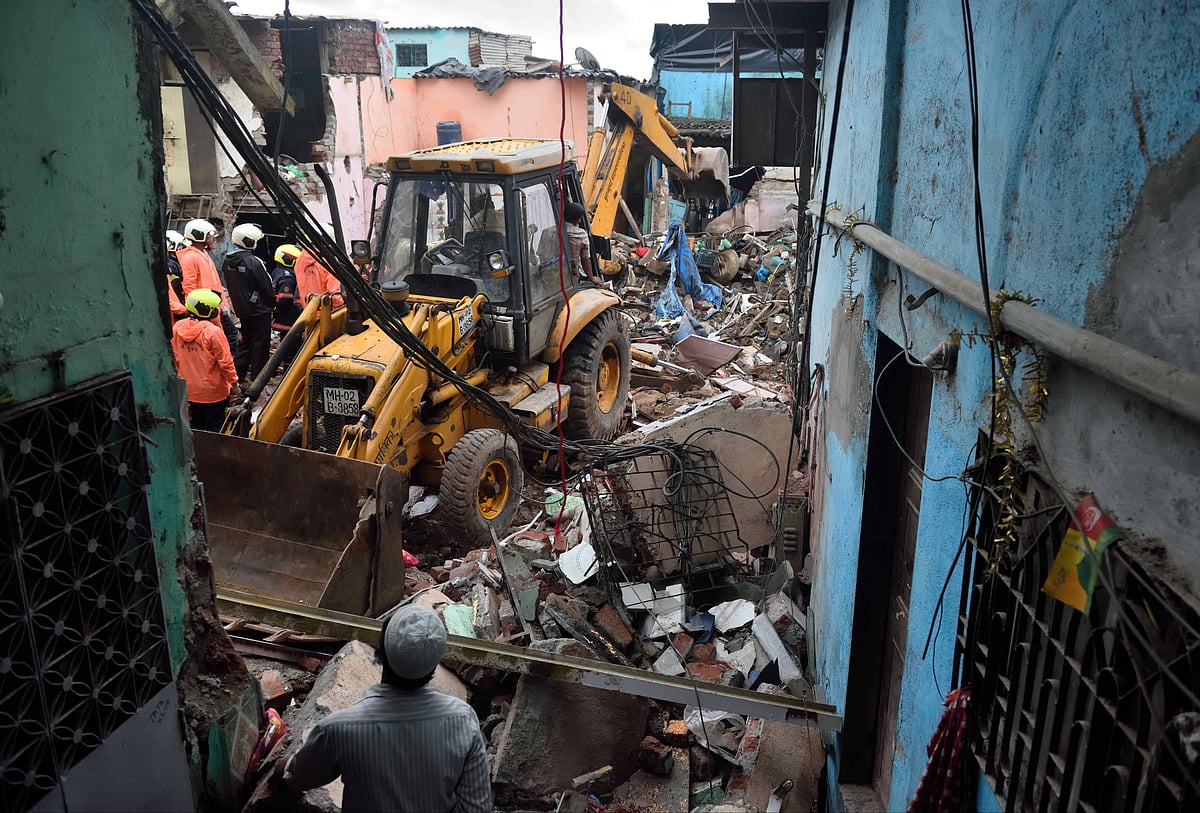 Hundreds of people have been displaced after demolitions in Malvani. Minister Mangal Prabhat Lodha alleged 'illegal encroachment' of 'infiltrators', Congress criticised.  - IMAGO / Hindustan Times
