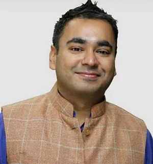 Alok Gupta, Director, Graphisads