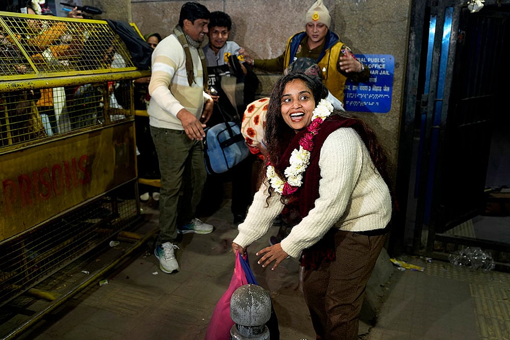 Gulfisha Fatima, an MBA graduate and activist, steps out of Tihar prison. - | Photo: Suresh K. Pandey/Outlook