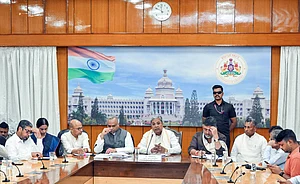 ANI : Karnataka Chief Minister Siddaramaiah at the press conference regarding- MGNREGA Bangalore, Jan 03 (ANI): Karnataka Chief Minister Siddaramaiah and Deputy Chief Minister D.K. Shivakumar during a press conference regarding the scrapping of the Mahatma Gandhi National Rural Employment Guarantee Scheme (MGNREGA) by Union Government, in Bangalore on Saturday