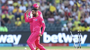Special Arrangement : Sikandar Raza of Paarl Royals celebrates the wicket of Faf Du Plessis of Joburg Super Kings during match 17 of the SA20 season 4 between Joburg Super Kings (JSK) and The Paarl Royals (PR)