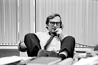 Cover-Up Review | Laura Poitras’ Documentary Is A Laser Blast Between Journalism And Power Netflix : Still