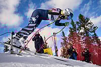 Olympic Winter Games Milano Cortina 2026: Vonn Leads US Women's Ski Team Practice In Copper Mountain | Photo: AP/Jacquelyn Martin : Skier Lindsey Vonn starts on a practice run with members of the U.S. Women's Ski Team during practice at Copper Mountain, Colo.