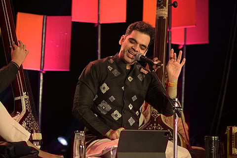 Rahul Deshpande Performing At The Mahindra Kabira Festival 